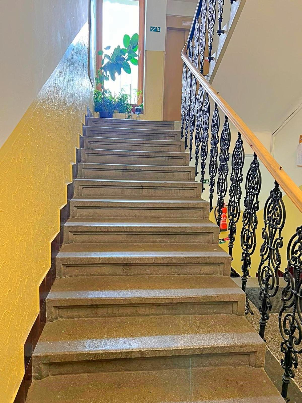 Mezonetovy Apartman V Centru Prag Exteriör bild