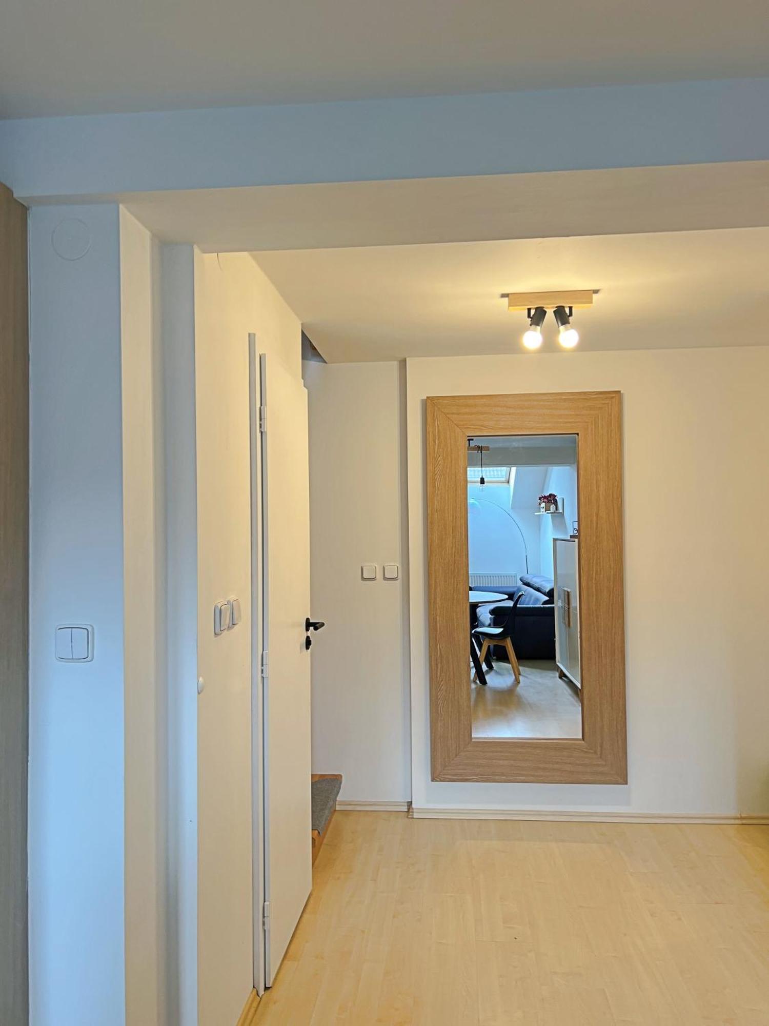 Mezonetovy Apartman V Centru Prag Exteriör bild
