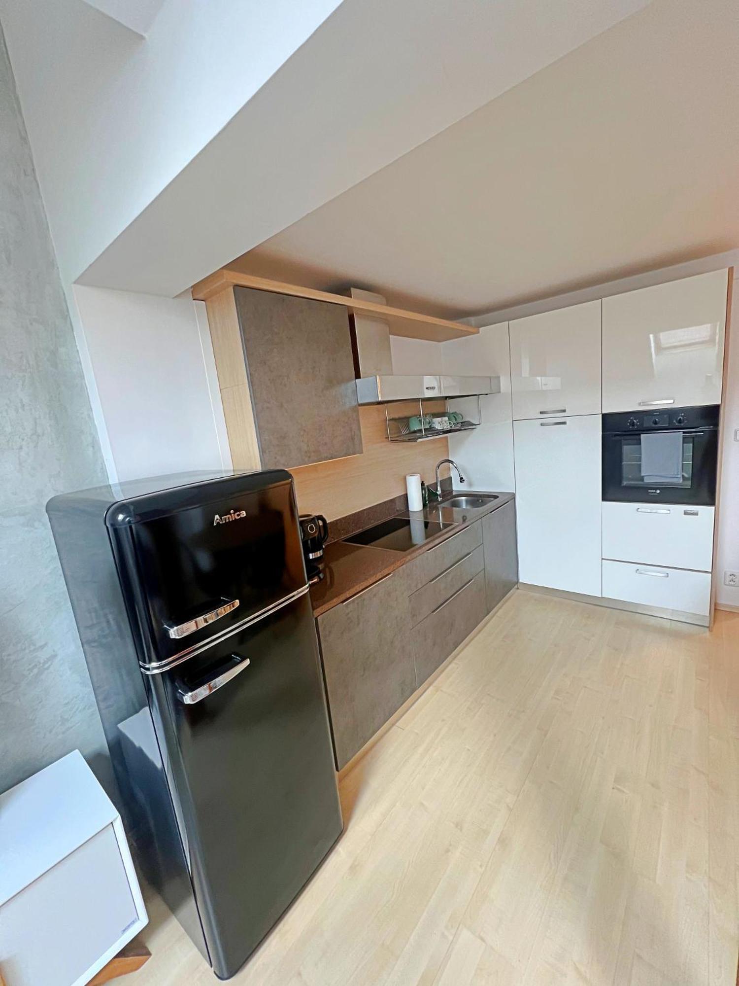 Mezonetovy Apartman V Centru Prag Exteriör bild